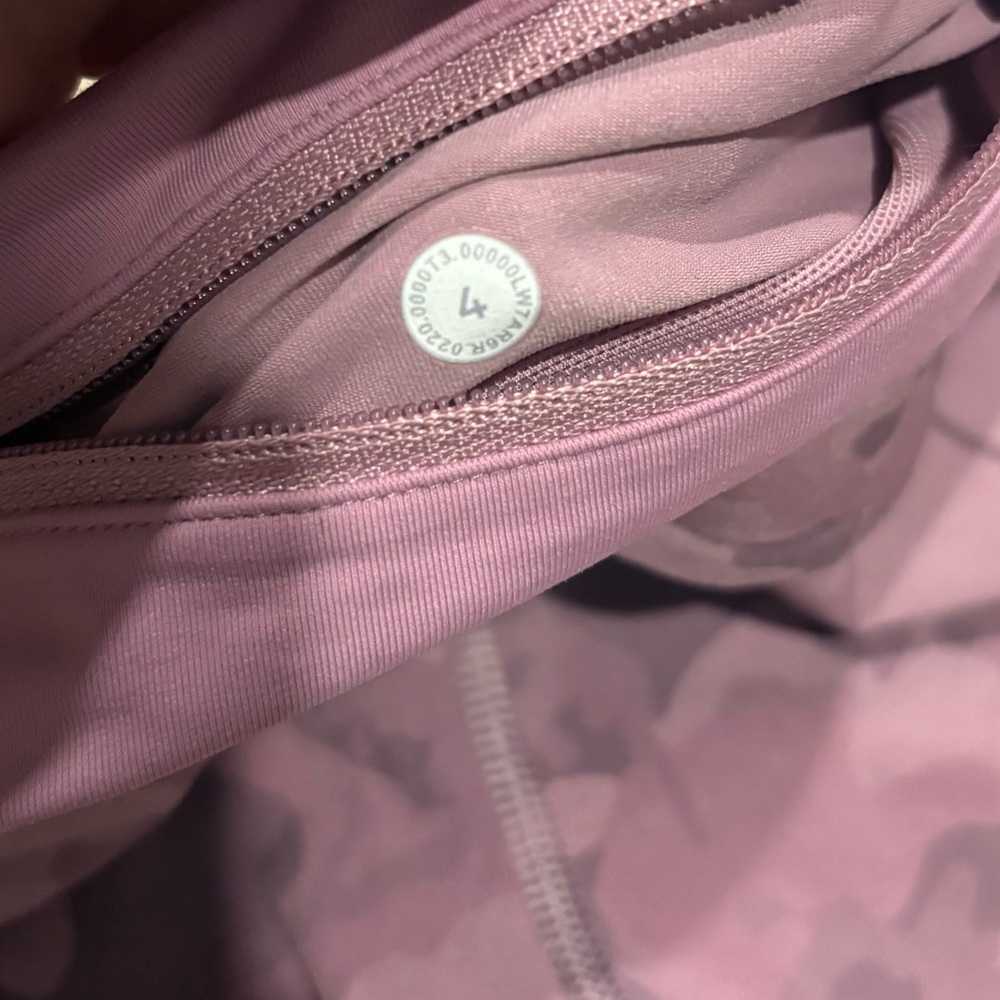 LULULEMON Speed Up Incognito Camo Shorts - Picture 5 of 6